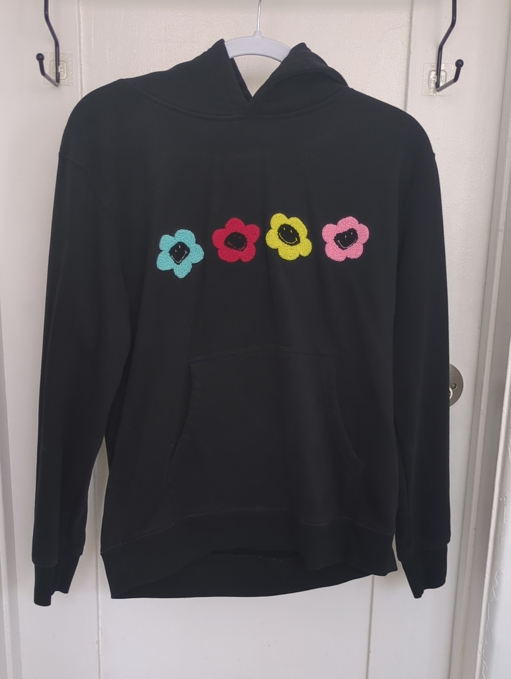BSR by Samii Ryan SMILEY Black Women's Hoodie with Flower Decals